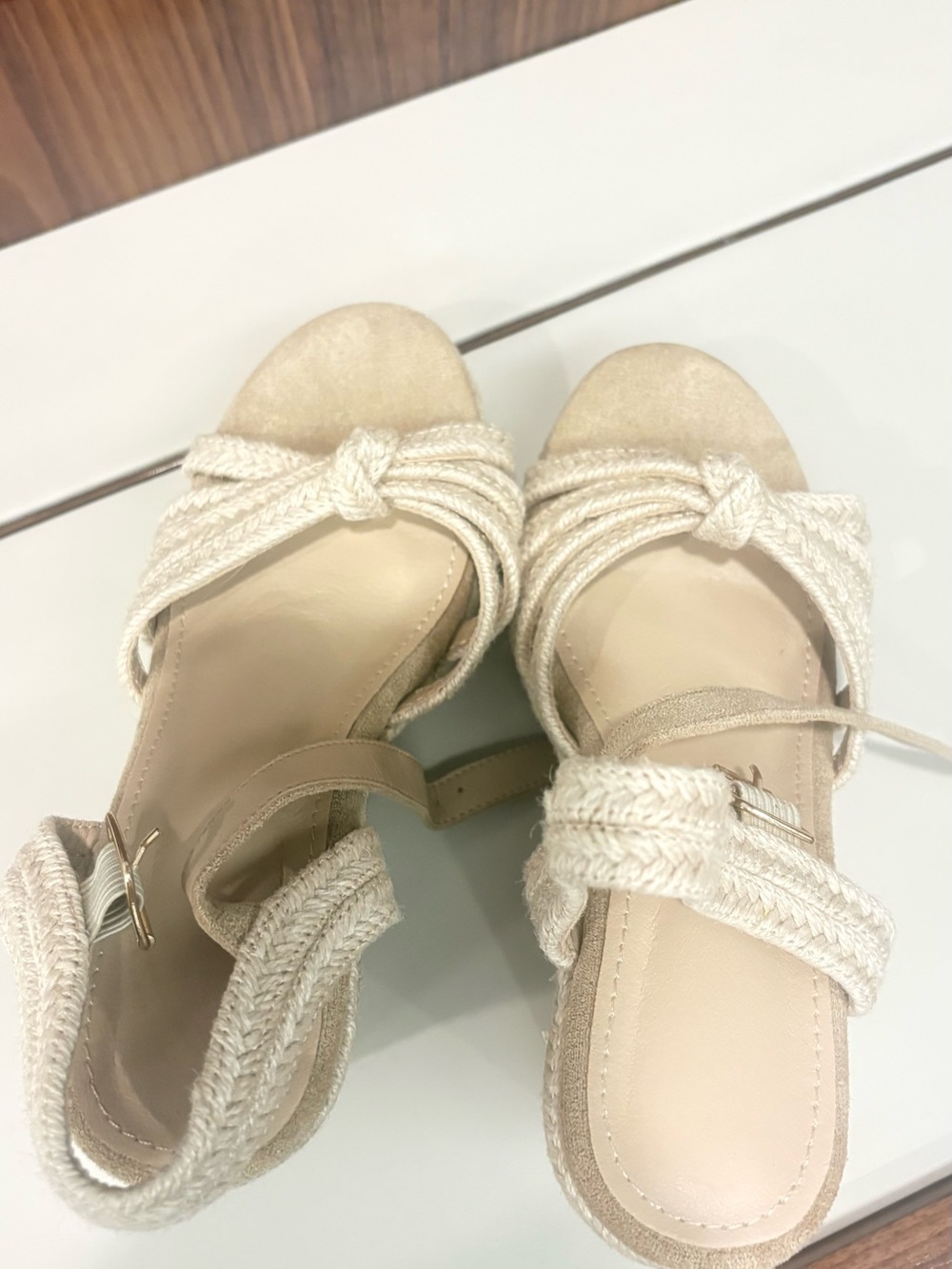 Wedge Platform Sandals 4 pairs For $40 - Picture 8 of 16